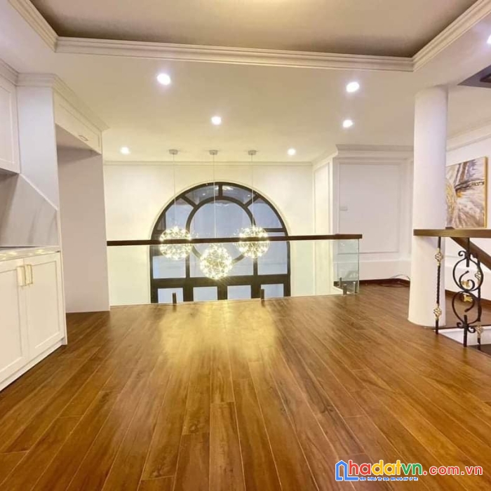 Nhà đẹp dân xây tại thạch bàn, view hồ, 5 tầng, ô tô tránh, giá nhỉnh 7 tỷ