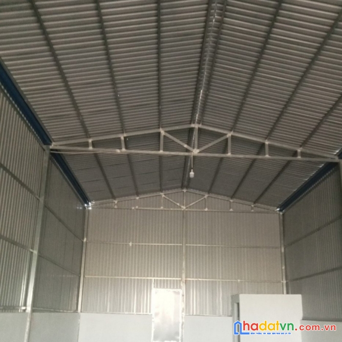 Cho thuê 8 x 25 = 14tr/t tân uyên bình dương