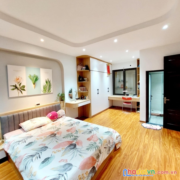 Gia đình cần bán đất đường láng oto đỗ cửa ngõ thông 2 thoáng 60m chỉ 6.7 tỷ