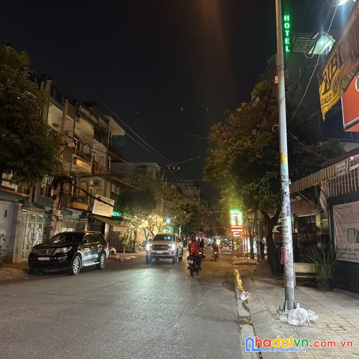 Bán nhà hòa bình cạnh đàm sen q11 72m2 hẻm xe tải thông