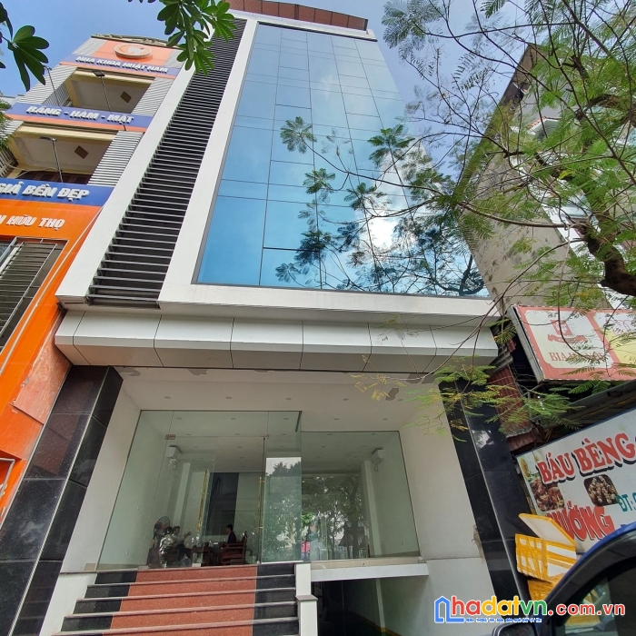 Bán nhà mặt phố lê văn lương. vỉa hè kd sầm uất. dt 85m2. giá 32 tỷ