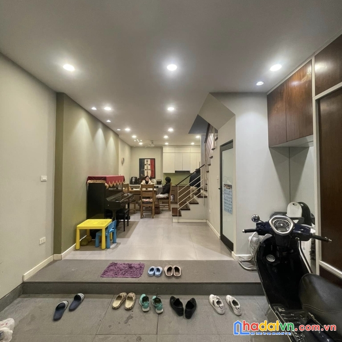 Bán nhà giải phóng 48m2 x5t mới đẹp,thiết kế sang trọng,gần đường,giá 4.25 tỷ