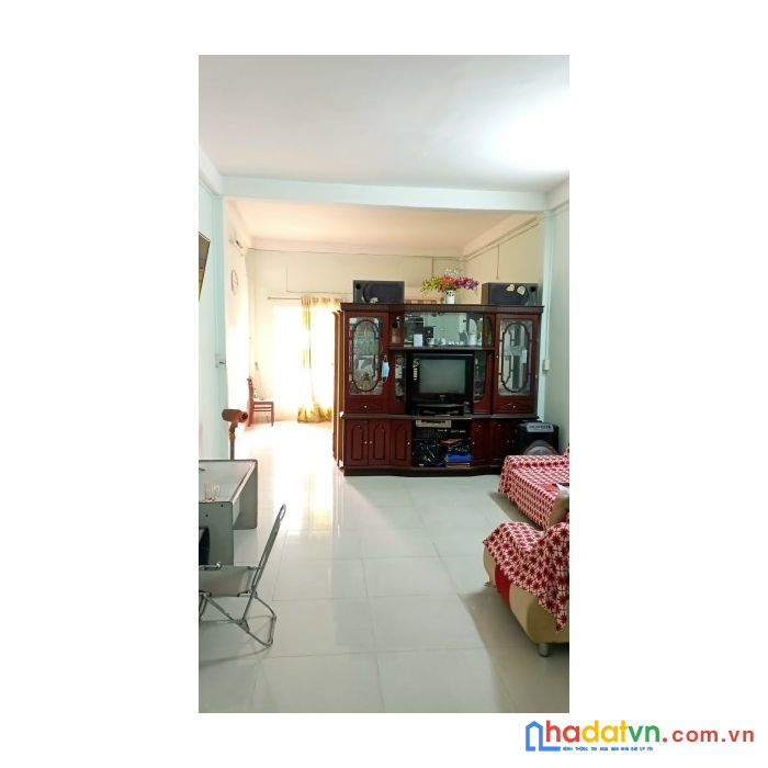 Cần bán gấp nhà mt lạc long quân, p.3, q.11. vị trí cực đẹp.