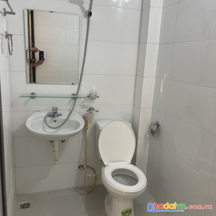 Bán nhà đại la hai bà trưng 82m2 x 6 tầng, mt 6m giá 11.2 tỷ