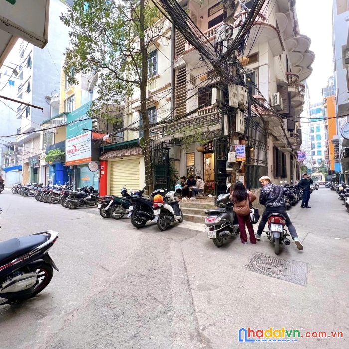 Bán nhà mai anh tuấn, đônga đa, 70m, 6t, thang máy, view hồ, 2 mặt tiền, kinh doanh đỉnh,