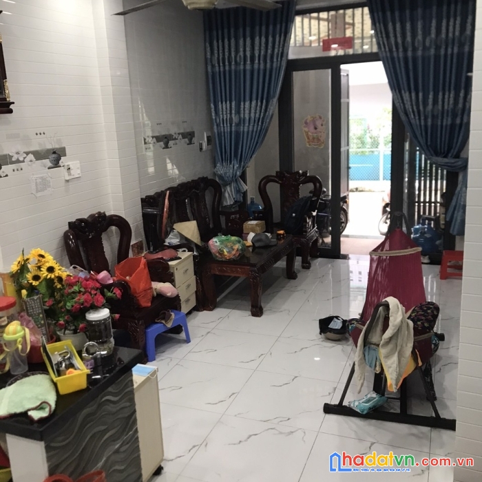 Cần tiền bán gấp nhà hxh lạc long quân, p.3, q.11