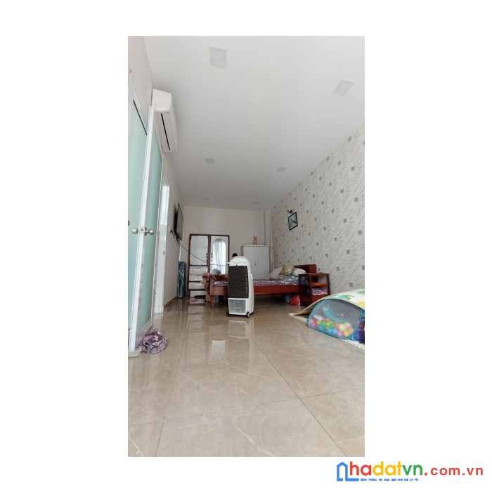 Cần tiền bán gấp nhà hxh tân hoá, p.1, quận 11