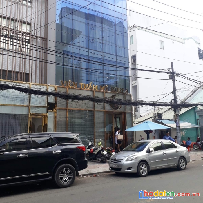 Kẹt bank  cần bán tòa nhà 12mx26m đường phan tôn , phường đakao quận 1