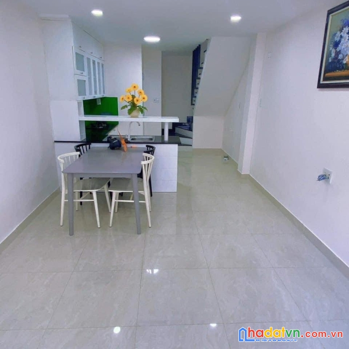 Bán nhà gần chợ, hxh lê khôi, gần mt, 60m2 ngang 4.9m nhỉnh 6 tỷ.