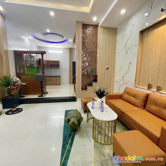 .nhà hà huy tập k ô tô 5m thông, thẳng 50m ra mt, 63m2, 3 tầng