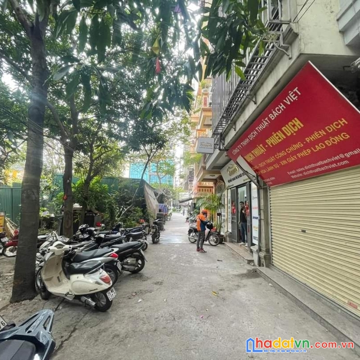 9.8 tỷ bán nhà trung kính, 5 tầng 2 mặt ngõ ô tô.48m, 8 phòng.