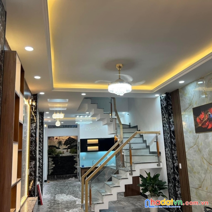 Bán nhà đẹp thiên hiền - nam từ liêm 42m2, 5 tầng, ô tô đỗ cửa, kinh doanh, gía nhỉnh 8 tỷ.