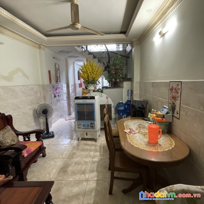Cần tiền bán gấp hxh đường 277 minh phụng p2 q11.