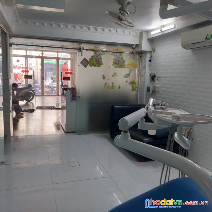 Bán nhanh nhà trung tâm mặt phố kinh doanh liền kề thuận kiều plaza quận 5