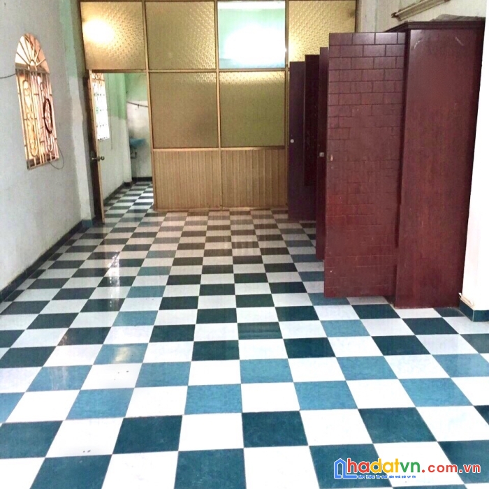 Cần tiền bán gấp nhà hxt minh phụng p2 q11.