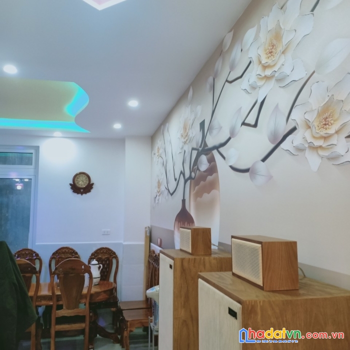 (gấp quá rồi) chủ giảm giá bán gấp nhà đẹp kqh nguyễn trung trực, đà lạt giá 8.7 tỷ -> 7.7 tỷ