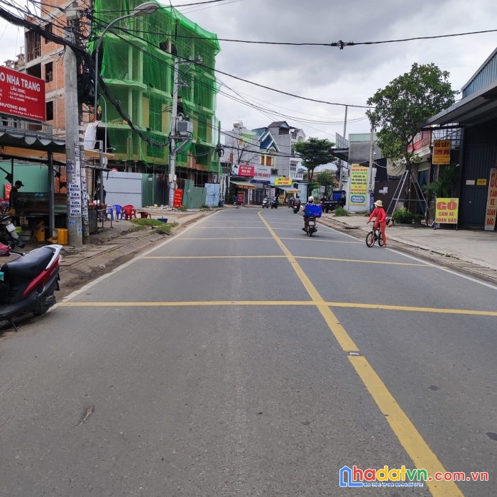 Giảm sâu, bán nhà mặt tiền tô ngọc vân, ngang rộng, diện tích lớn, vị trí đẹp, quận 12