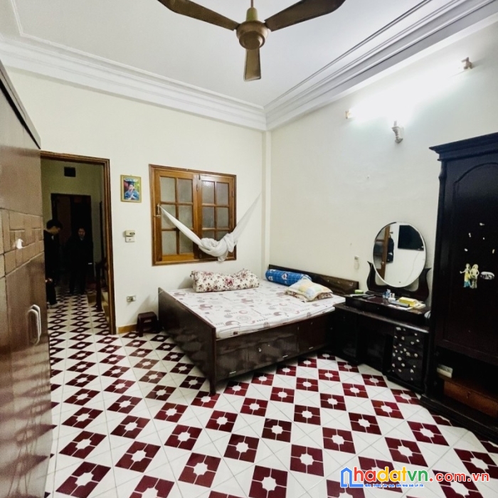Bán nhà yên lạc hai bà trưng 57m2 x 4 tầng, mt 4.1 m  giá 13.5 tỷ