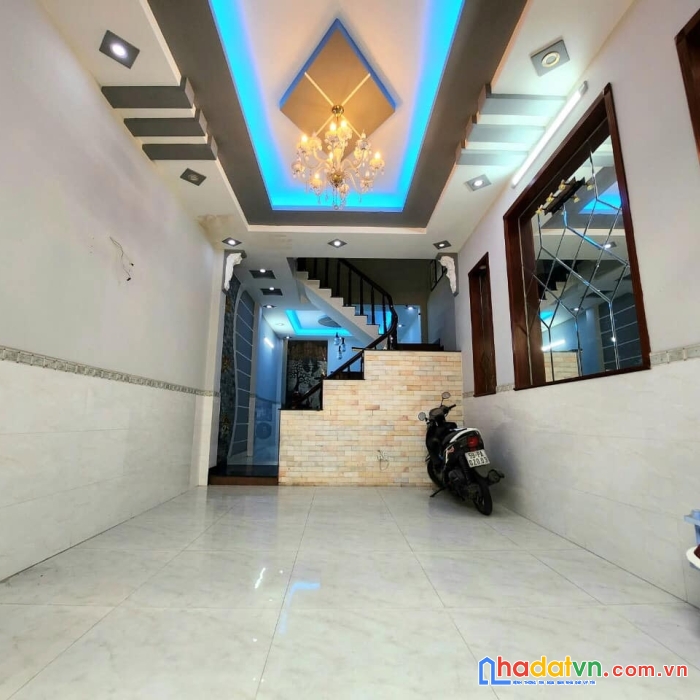 Mặt tiền nguyễn tư giản,phường 12, quận gò vấp- đúc 3t, chợ phạm văn bạch -11,6 tỷ - 95 m2-ngộp