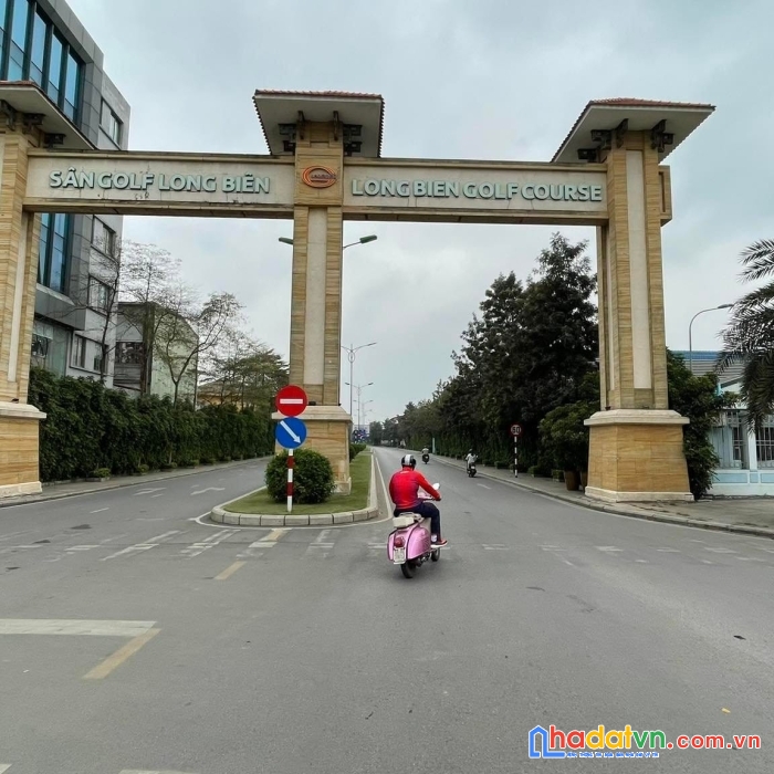 Đất phân lô tập thể 918 phúc đồng  - ô tô tránh - kinh doanh - vỉa hè - dân trí cao