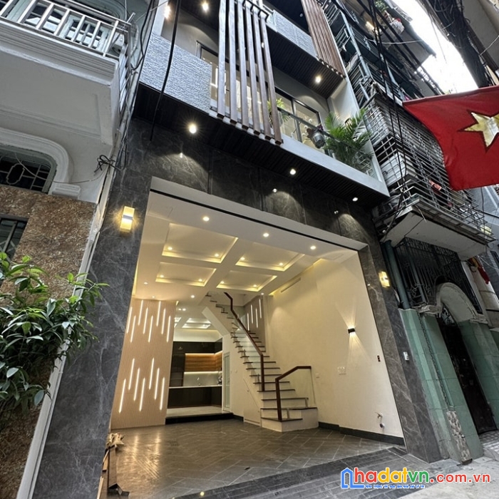 Nhà đẹp lê trọng tấn 55m x 4 tầng, mt: 5m, ô tô, thang máy