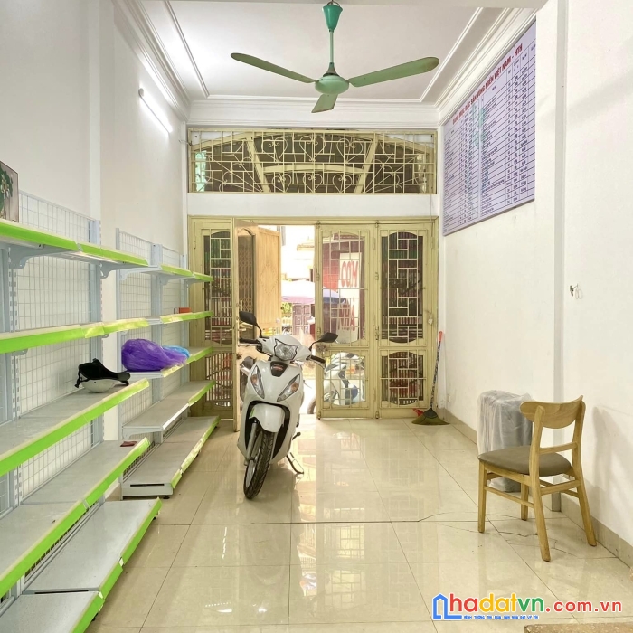 Bán nhà kim giang hoàng mai 32m 5 tầng ô tô đỗ cửa kinh doanh đỉnh cực hiếm 3.1 tỷ lh 0975124520