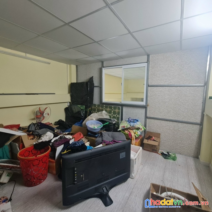 Cần tiền bán gấp nhà hxh đường 762 hồng bàng, p.1, q.11