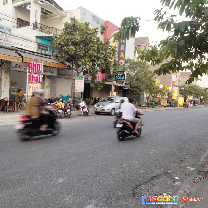 Bán đất mặt tiền kinh doanh sầm uất, ngay kcn hố nai 3 giá rẻ