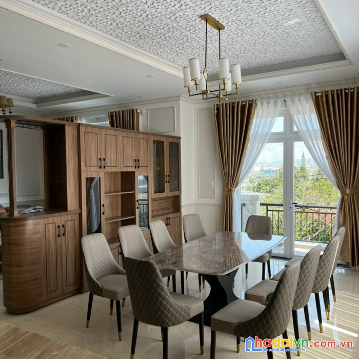 Bán biệt thự cao cấp mặt tiền đường trần quang khải, đà lạt 305m2