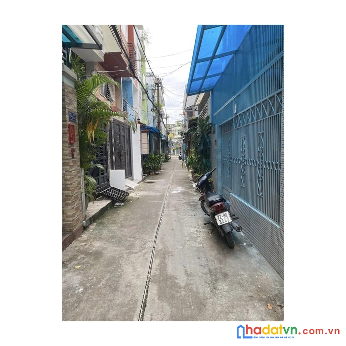 Bán nhà hẻm 194 đường lạc long quân, p.10, q.11 , 40m2 , nhỉnh 6 tỷ