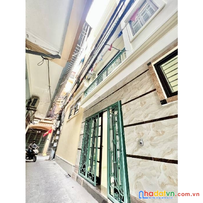 Bán nhà đường trương định 78m2, 4 tầng, sổ đỏ chính chủ, gầm ô tô, giá 9 tỷ