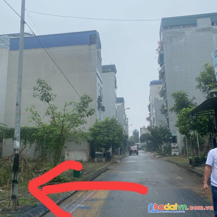 Chính chủa bán lô đất số 5 - ngõ 182 - yên nghĩa 40m2, mt4m, giá 1.8 tỷ