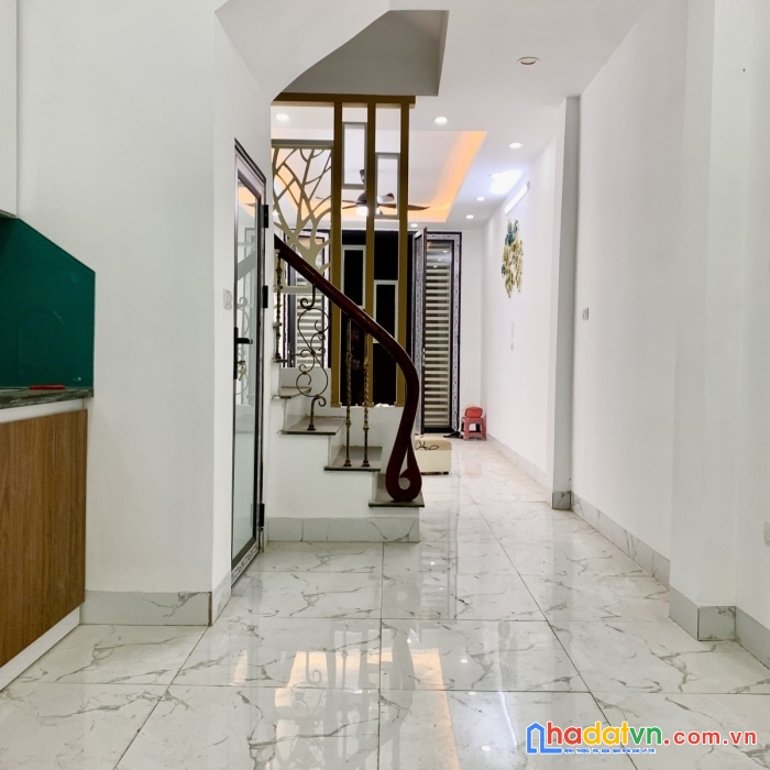 Bán gấp nhà nam dư, lĩnh nam, 34m, 5t mới koong, ô tô đỗ cửa, 3.7 tỷ. 0814995566.