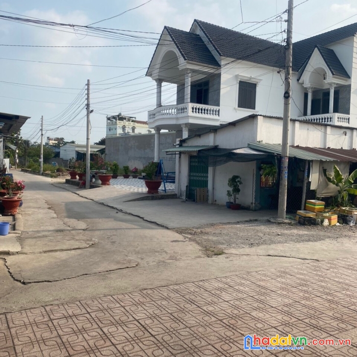 Hót... hót.. hót bán đất tặng nhà tại trung tâm thành phố mới bình dương.
