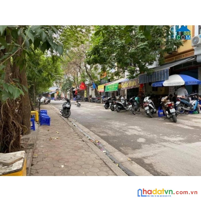 Bán nhà phố hồ văn chương, tôn đức thắng, quận đống đa, kinh doanh ô tô tránh.