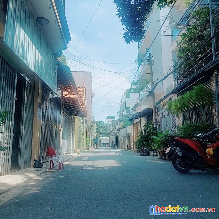 Ngộp bán nhà khu bầu cát 100m2 ngang 6m khủng 3 tầng đẹp