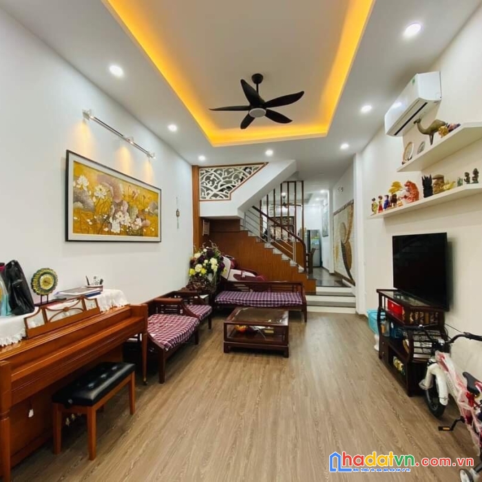 Bán nhà phố 