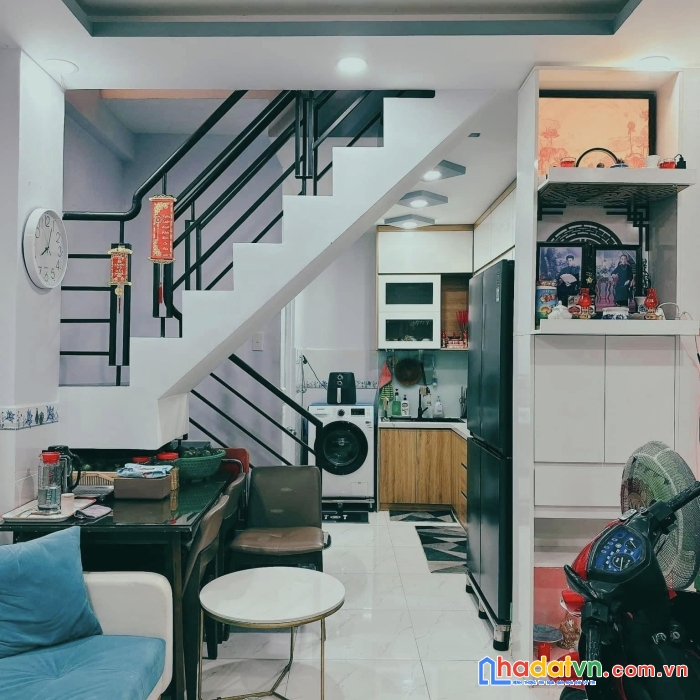 Bán nhà đẹp,2 tầng btct,tặng full nội thất giá ,2pn,2wc ,nhỉnh 3 tỷ,lê văn lương p.tân hưng quận 7