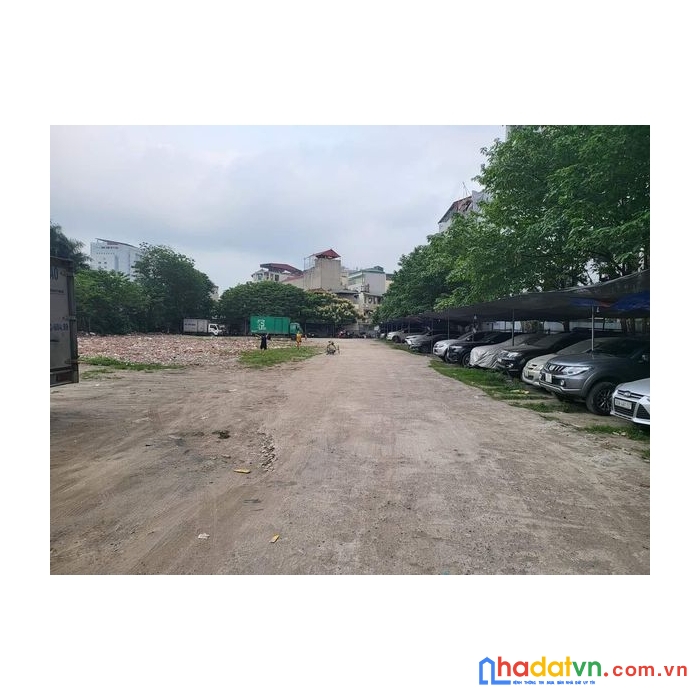 Bán mảnh đất trung tâm quận cầu giấy. dt 1260m2. 1260m2. mt 30m. giá chỉ 20 tỷ