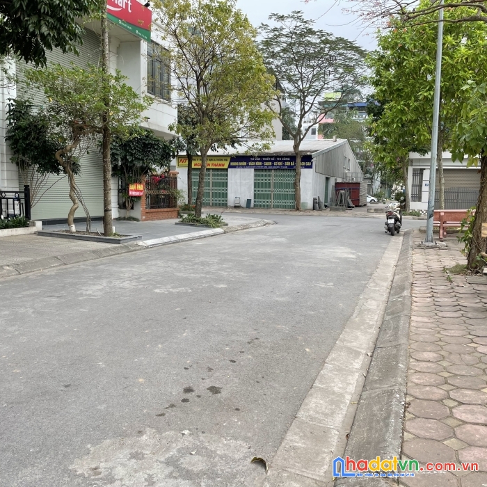 Bán nhà khu đấu giá việt hưng, sát vinhomes, vỉa hè, kd, nhà c4, 75m, hơn 10 tỷ