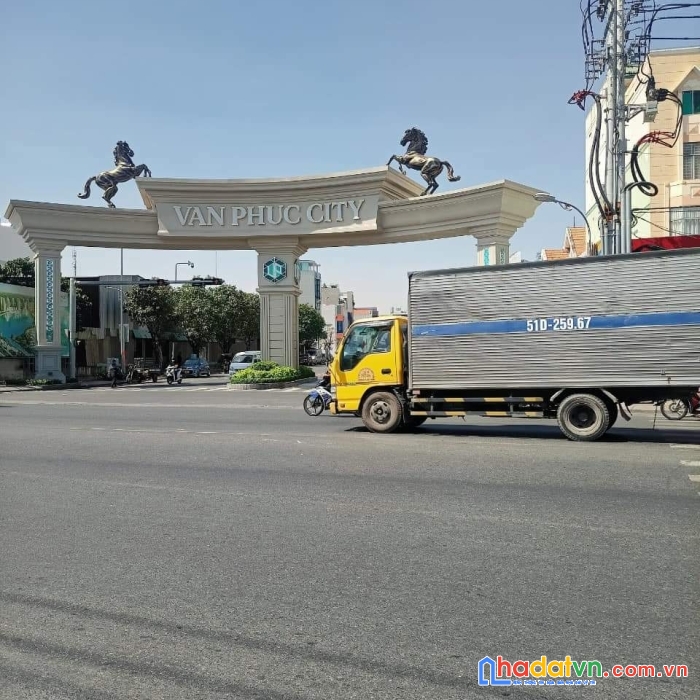 Bán gấp nhà c4 đường đinh thị thi, hiệp bình phước chủ ngộp 10 tỷ,