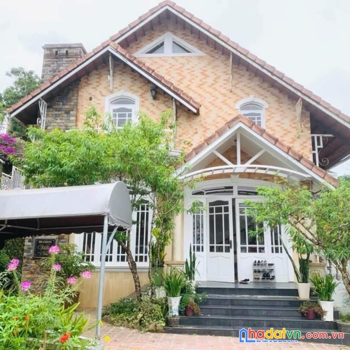 Cho thuê villa sân vườn lê hồng phong p4 đà lạt