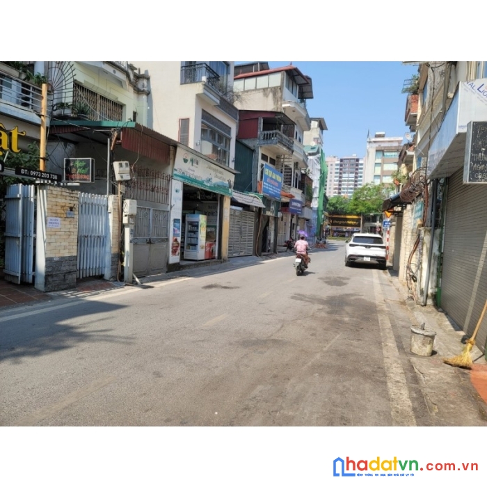 Bán nhà mặt phố hoàng như tiếp long biên chỉ 23 tỷ với diện tích 107 m2 mặt tiền 5m kinh doanh tốt