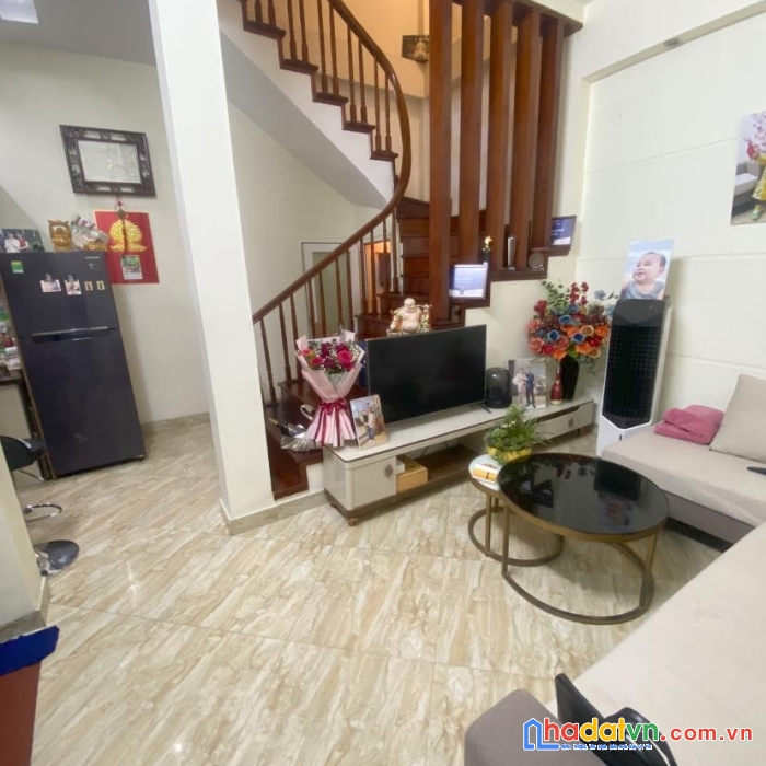 Cực phẩm! xem ngay nhà ở đường láng đống đa 36m2, 5 tầng đẹp chủ tự xây, tặng nội thất vip ở ngay