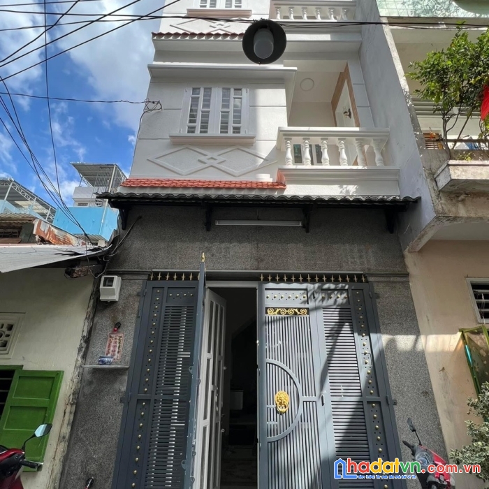 Nguyễn chí thanh nhà mới 4 tầng hẻm 5m - 45m2 _ 8 tỷ