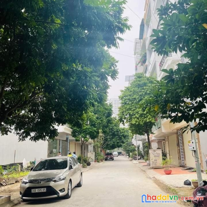 Bán gấp nhà lk dọc bún 50m 7 tầng thang máy 8.8 tỷ