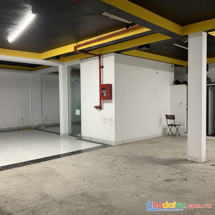 Bán apartment đình thôn 100m, 10t, 30 căn hộ, lô góc, gara ô tô, dt 2,5 tỷ/năm, giá 28 tỷ
