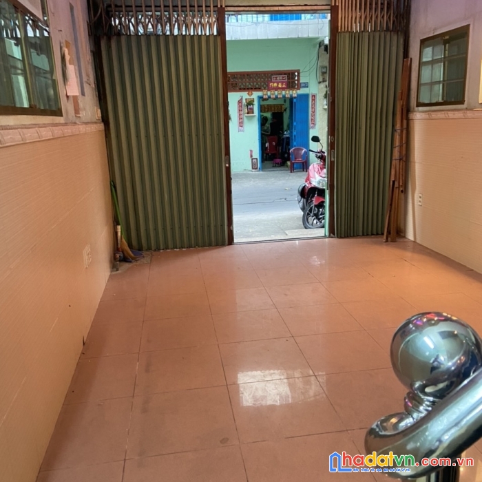 Bán gấp nhà mtnb 10m thông thoáng đường trần quý, p6 , quận 11. giá chỉ 7.5 tỷ!