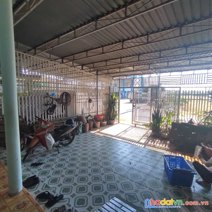 Thanh lý nhà mặt phố thị trấn phú long, huyện hàm thuận bắc, tỉnh bình thuận, 120m2 đất,  tầng trệt