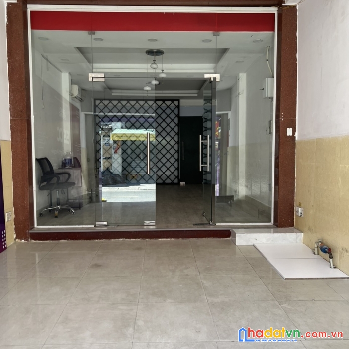 Ngộp bank nhà đẹp giá tốt mt nguyễn văn đậu bt 17.8 tỷ